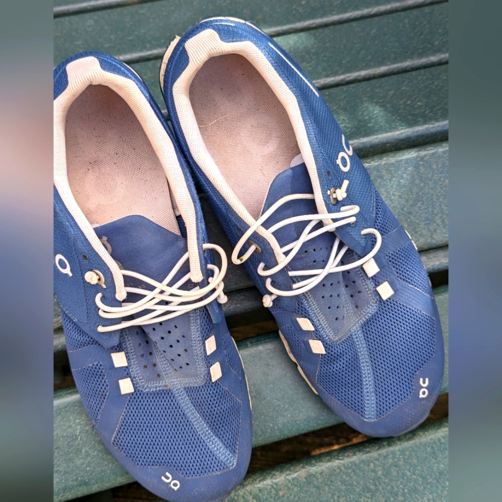 Women's On Cloud Blue Denim Swiss Engineering Running shoes Sz 8.5